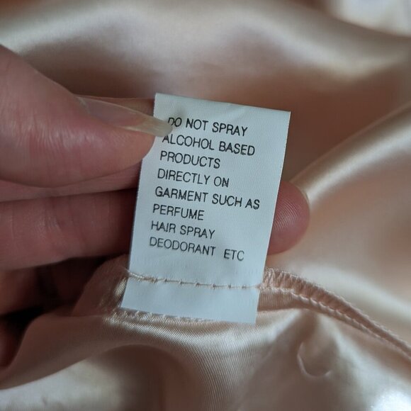 Chic Floral Midi Dress in Pink - Picture 7 of 12